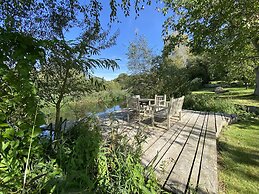 Avon Turn View
