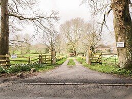 Avon Turn View