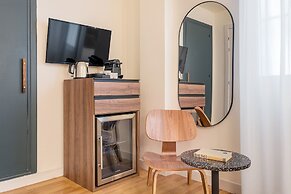 Granada Suites by Olala Homes