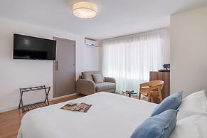 Granada Suites by Olala Homes