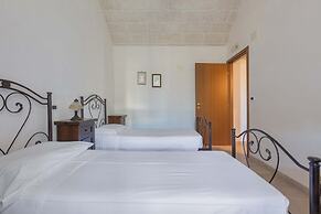 3279 Trullo Due Coni by Barbarhouse