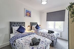 Lovely 2bed Apartment in Westcliff-on-sea!