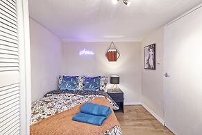 Big 3bed 2bath House Tropical Oasis Pet Friendly!