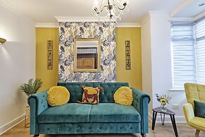 Big 3bed 2bath House Tropical Oasis Pet Friendly!