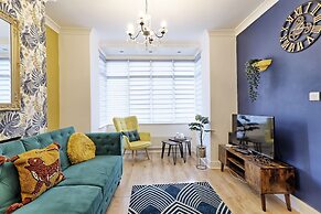 Big 3bed 2bath House Tropical Oasis Pet Friendly!