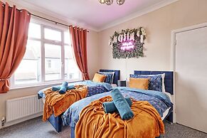 Big 3bed 2bath House Tropical Oasis Pet Friendly!