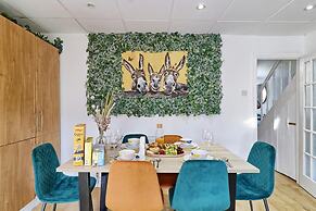 Big 3bed 2bath House Tropical Oasis Pet Friendly!