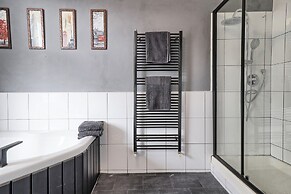 Captivating 2bed House in Southend Pet Friendly!