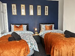 Captivating 2bed House in Southend Pet Friendly!