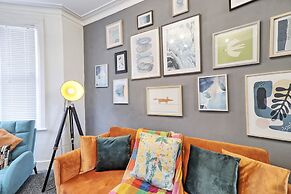 Captivating 2bed House in Southend Pet Friendly!