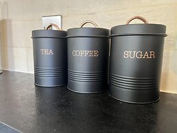 Captivating 2bed House in Southend Pet Friendly!