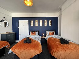 Captivating 2bed House in Southend Pet Friendly!