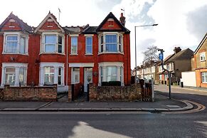 Captivating 2bed House in Southend Pet Friendly!