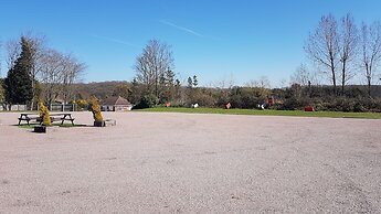 Lovely Caravan Near Notts and Newark