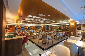 Elysium Deluxe Suites