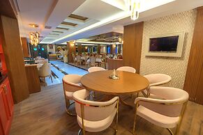 Elysium Deluxe Suites