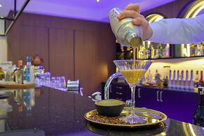 Elysium Deluxe Suites