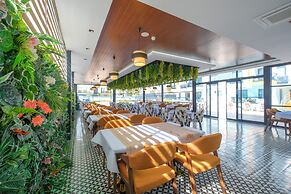 Elysium Deluxe Suites