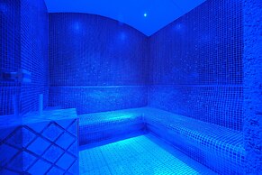 Elysium Deluxe Suites