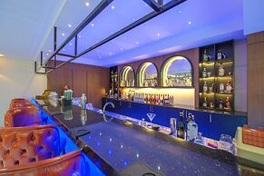 Elysium Deluxe Suites