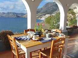 Aegean Villa Immaculate Apartment in Kalymnoss