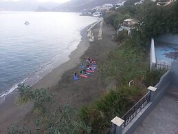 Aegean Villa Immaculate Apartment in Kalymnoss