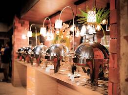 Aqua Frontier Hotel and Restaurant