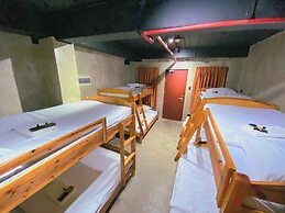 Aqua Frontier Hotel and Restaurant