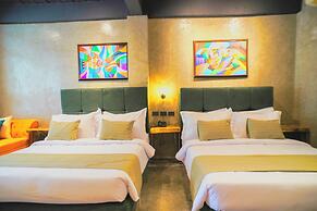 Aqua Frontier Hotel and Restaurant