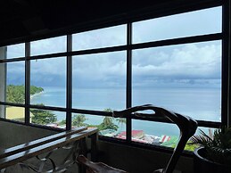 Aqua Frontier Hotel and Restaurant