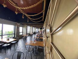 Aqua Frontier Hotel and Restaurant