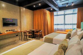 Aqua Frontier Hotel and Restaurant