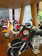 Aqua Frontier Hotel and Restaurant