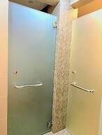 Aqua Frontier Hotel and Restaurant