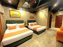 Aqua Frontier Hotel and Restaurant