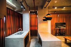 Aqua Frontier Hotel and Restaurant