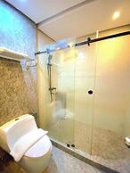 Aqua Frontier Hotel and Restaurant