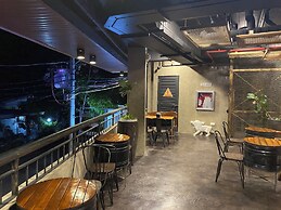 Aqua Frontier Hotel and Restaurant