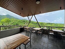 Aqua Frontier Hotel and Restaurant