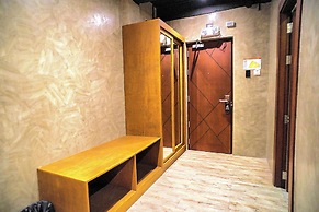 Aqua Frontier Hotel and Restaurant