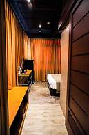 Aqua Frontier Hotel and Restaurant