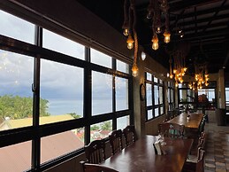 Aqua Frontier Hotel and Restaurant