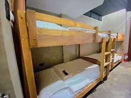 Aqua Frontier Hotel and Restaurant