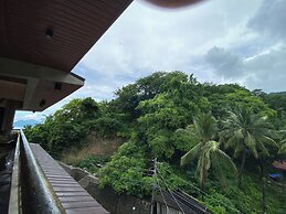 Aqua Frontier Hotel and Restaurant