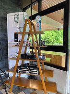 Aqua Frontier Hotel and Restaurant