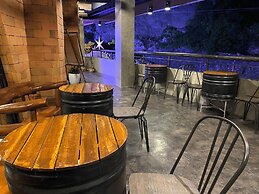 Aqua Frontier Hotel and Restaurant