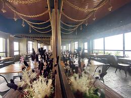 Aqua Frontier Hotel and Restaurant