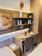 Mana & Makia Slin Muro Alto