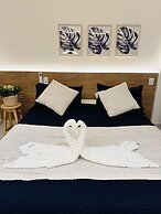 Mana & Makia Slin Muro Alto