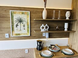 Mana & Makia Slin Muro Alto